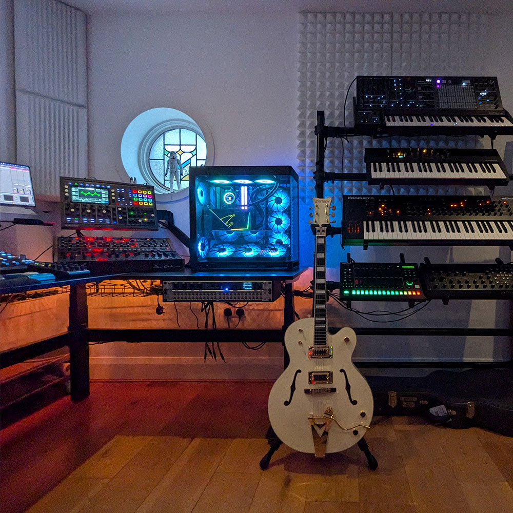 Guitars and synthesisers in the SOWAYBEYOND studio